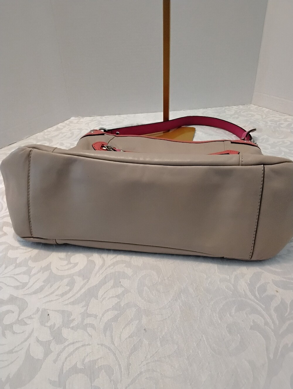 Coach Beige Daisy Leather Shoulder Hobo with Pink/Orange Trim and Tags - Picture 6 of 7